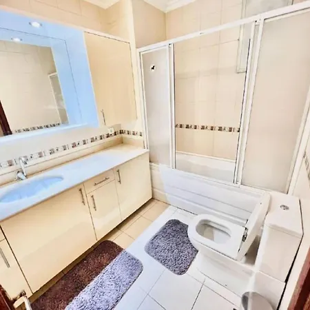 شقة Large 3br Flat In Osmanbey, Sisli, W/lift & Ac